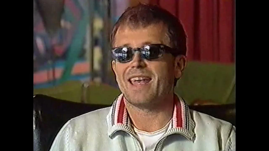 Lars H.U.G i TV Avisen 3.maj 1996 - Kiss and HUG release