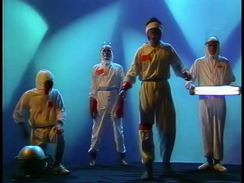 Kliché - Mama Mama - Tryk16 på DR