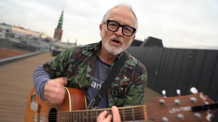 Lars H.U.G. Julekalender - 19. december 2021 Part 1 - Havets Blå